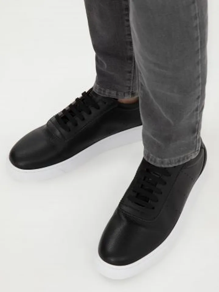 کفش کتانی و اسپرت مردانه مشکی پیرکاردین