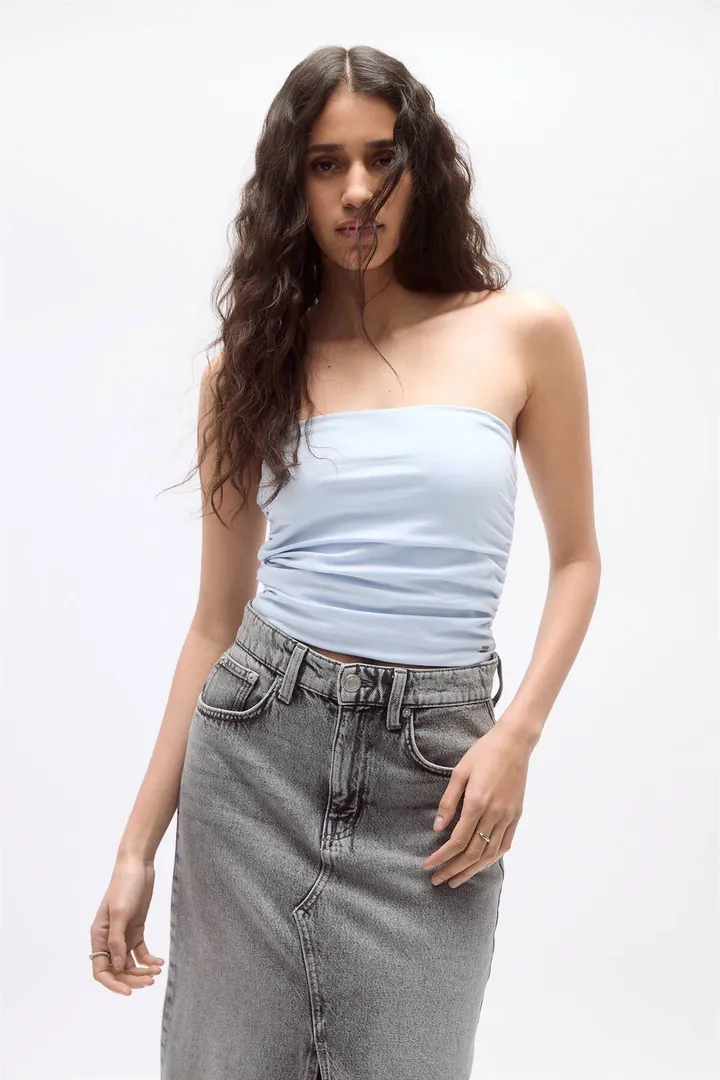 <span class="text-styled__StyledSpan-sc-d280c10c-1 dvOaRP">Pull & Bear< span>جمع شده باندو بالا