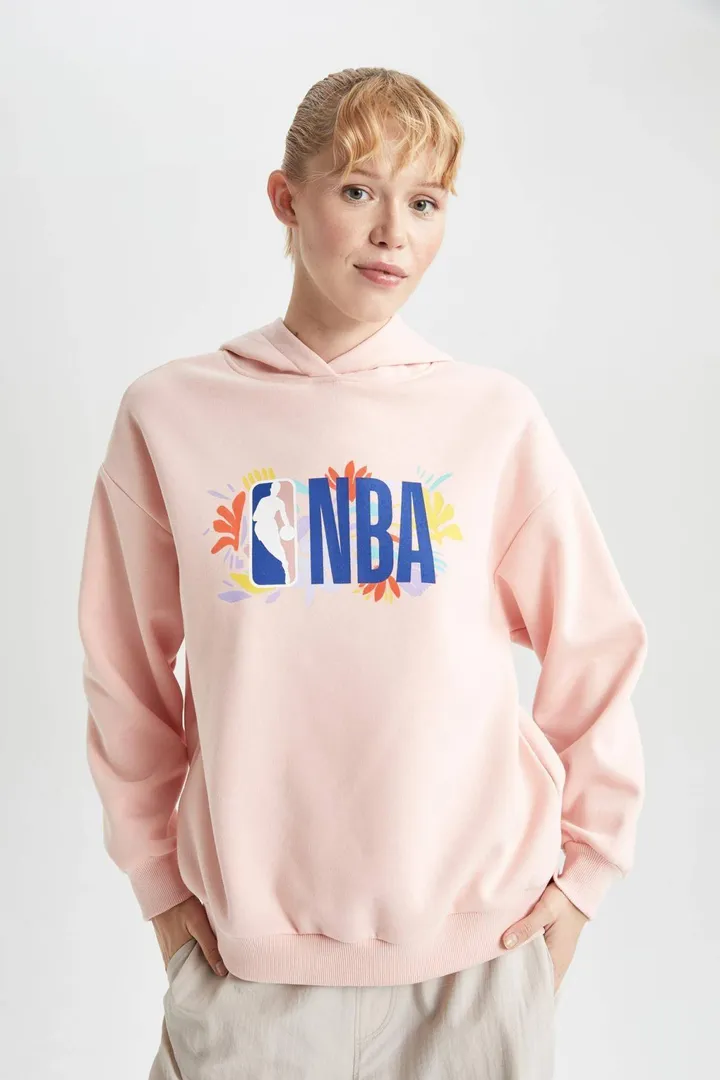 <span class="text-styled__StyledSpan-sc-d280c10c-1 dvOaRP">Defacto< span>پیراهن ضخیم سرپوش دار Fit Nba Wordmark Oversize