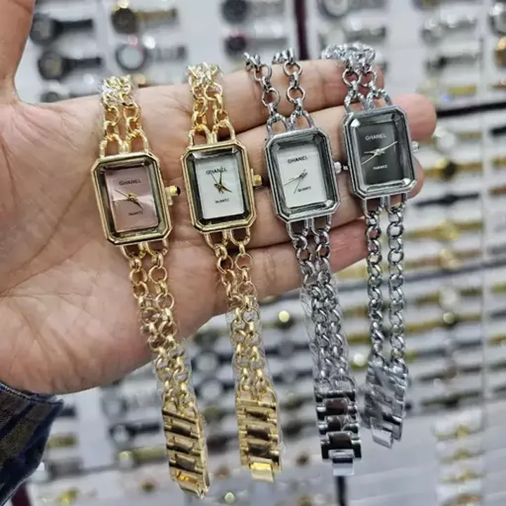 ساعت مچی زنانه چنل بند استیل زنجیری  طرح کارتیر دارای 6 ماه گارانتی موتور chanel 