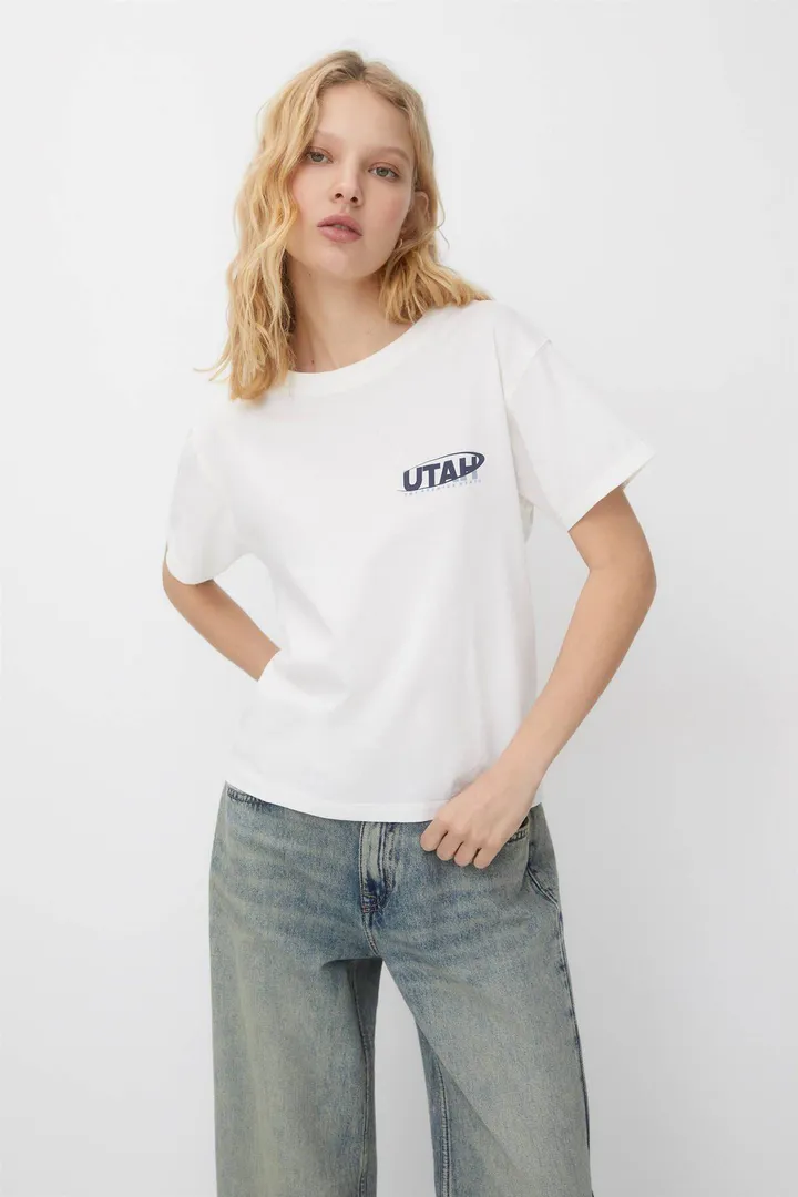 <span class="text-styled__StyledSpan-sc-d280c10c-1 dvOaRP">Pull & Bear< span>تیشرت سفید یوتا