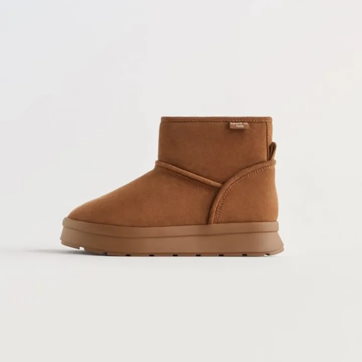 نیم بوت زنانه زارا مدل Lined ankle Ugg 2024