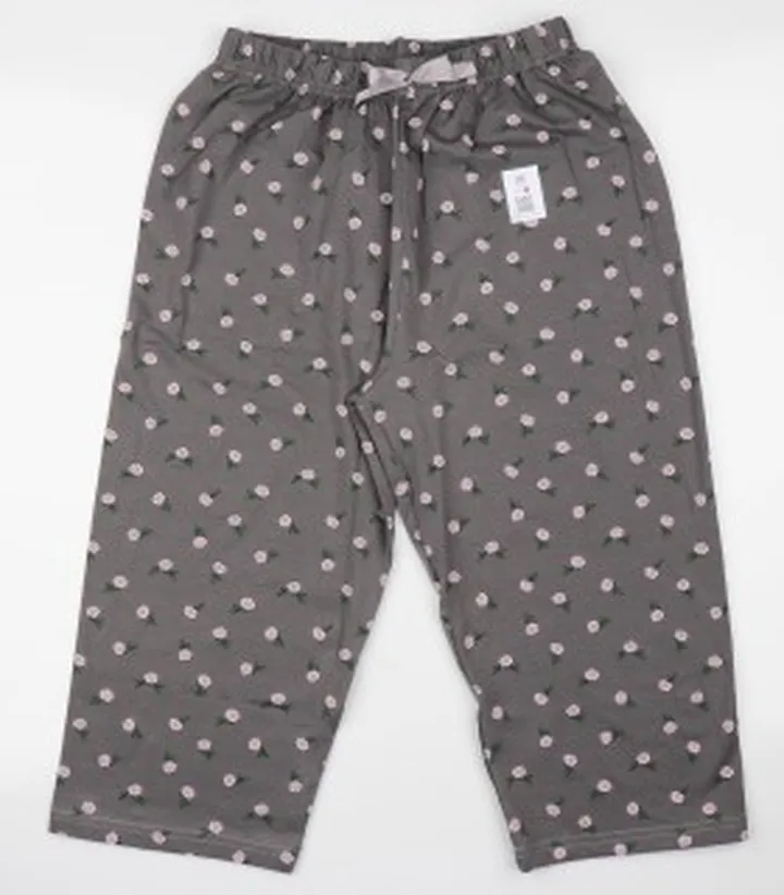 شلوارک نخی و راحتی زنانه طرح دار کد 133186