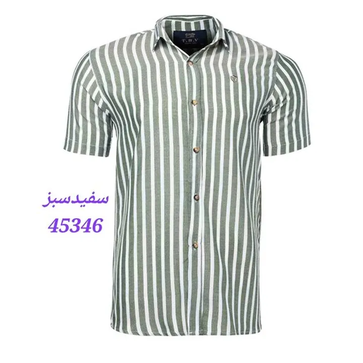 پیراهن اسپرت کنفی مردانه آستین کوتاه راه راه  رنگ سفید سبز 45346 سایز L، XL، XXL، XXXL یقه برگردان نحوه بسته شدن دکمه-�ای