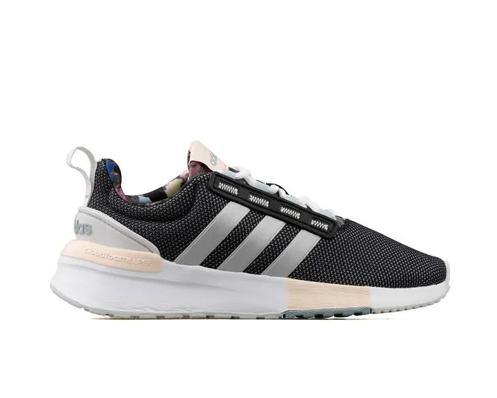 <span class="text-styled__StyledSpan-sc-d280c10c-1 dvOaRP">adidas< span>کفش دویدن Racer Tr21