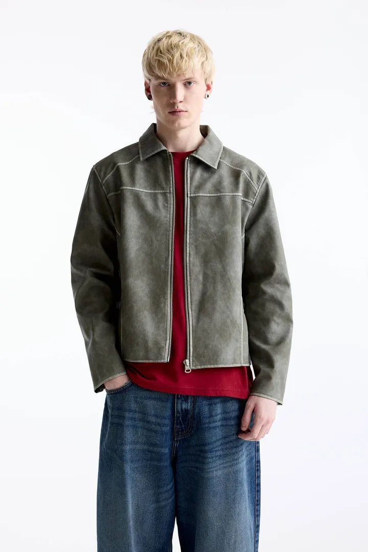 <span class="text-styled__StyledSpan-sc-d280c10c-1 dvOaRP">Pull & Bear< span>بلوک دقیق ژاکت دوچرخه سواری