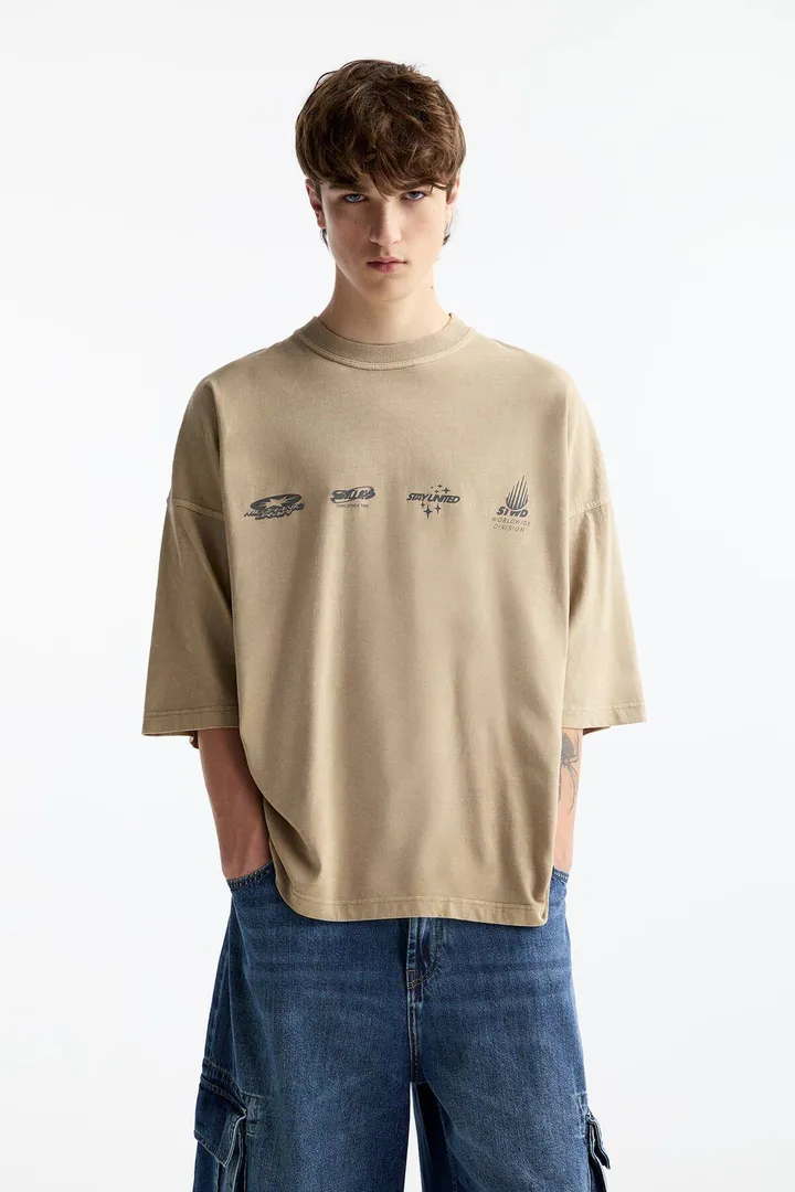 <span class="text-styled__StyledSpan-sc-d280c10c-1 dvOaRP">Pull & Bear< span>تیشرت طرح دار آستین کوتاه