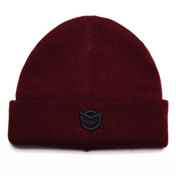 (B032)CRIMSON BEANIE HAT