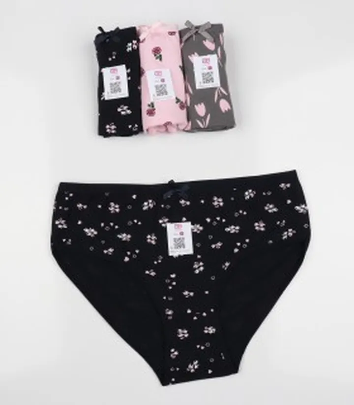 پک 3 عددی شورت نخی زنانه طرح دار  کد 120528