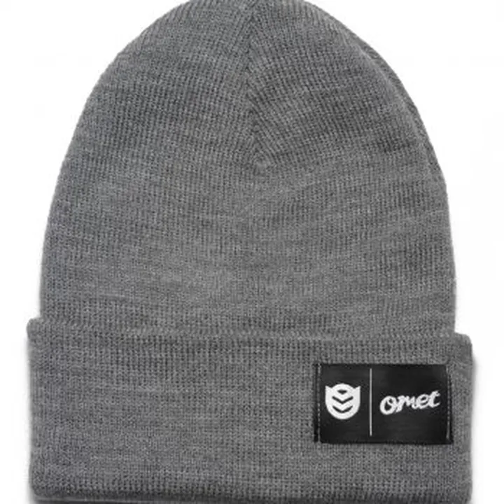 GRAY BEANIE HAT