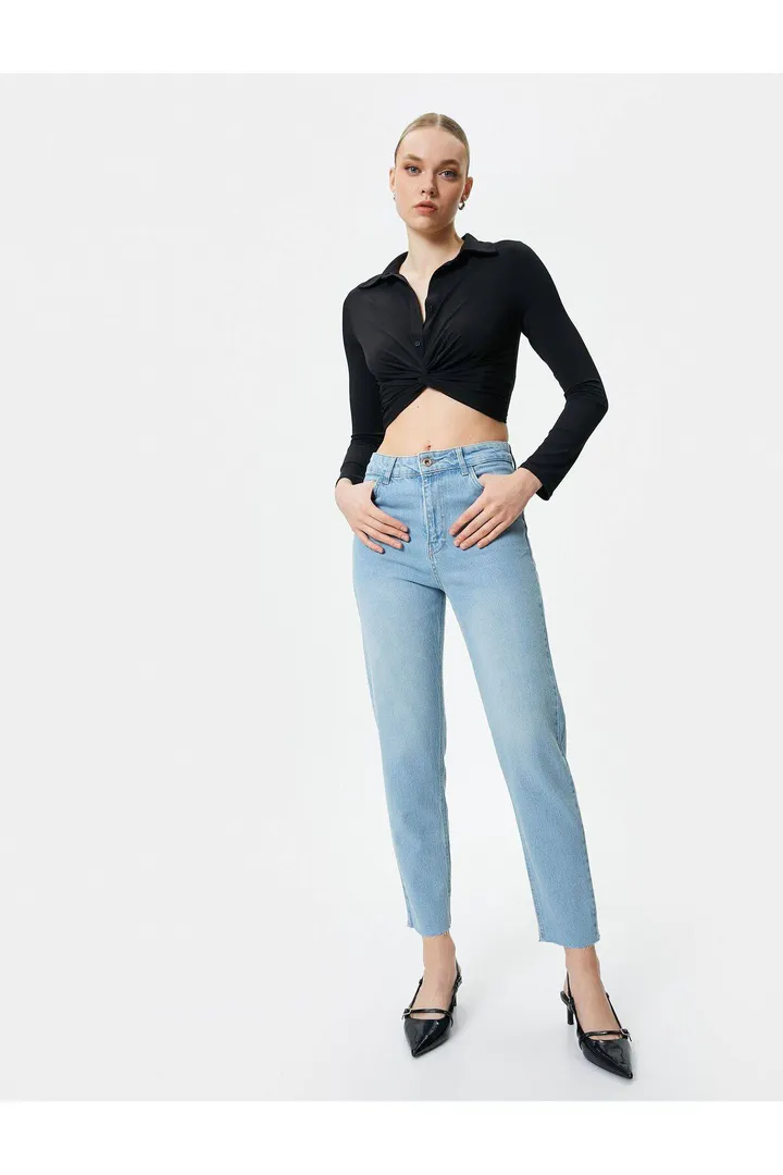 <span class="text-styled__StyledSpan-sc-d280c10c-1 dvOaRP">Koton< span>Mom Fit Jeans Relaxed Cut Light Slim Leg - Mom Jean