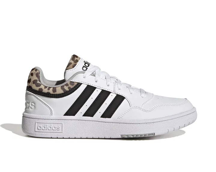 <span class="text-styled__StyledSpan-sc-d280c10c-1 dvOaRP">adidas< span>کفش های روزانه Hoops 3.0