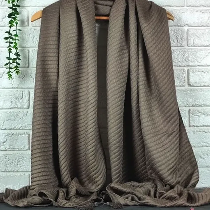 شال صدفی تک رنگ (کرم قهوه ای) قواره 200 در 70 کد SHS10