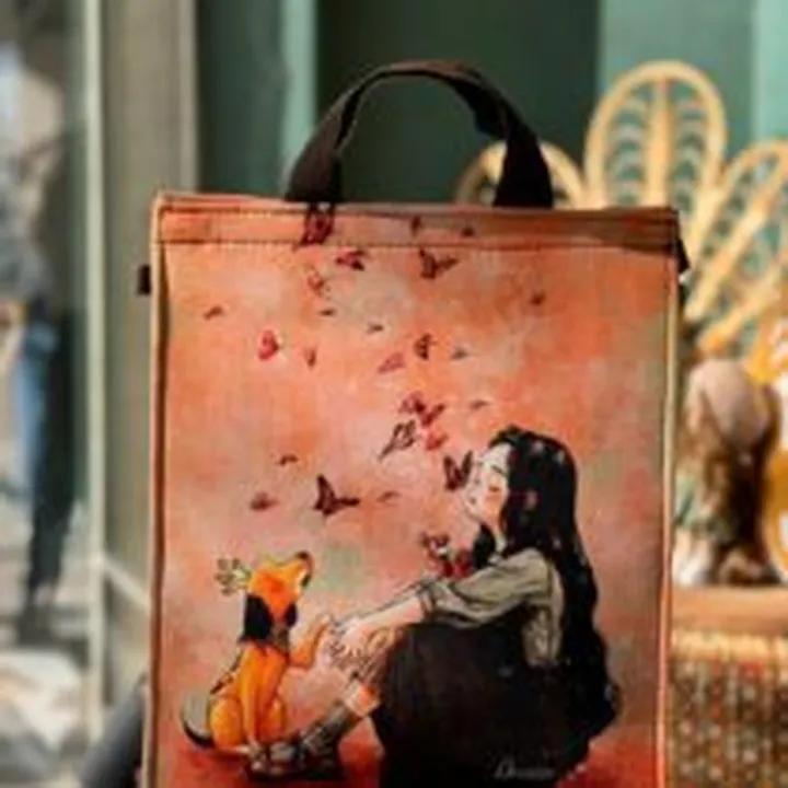 ساک دستی سرو دختر و سگ نارنجی