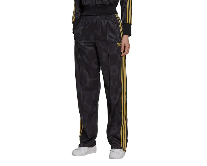 <span class="text-styled__StyledSpan-sc-d280c10c-1 dvOaRP">adidas< span>شلوار گرمکن معمولی Track Pant