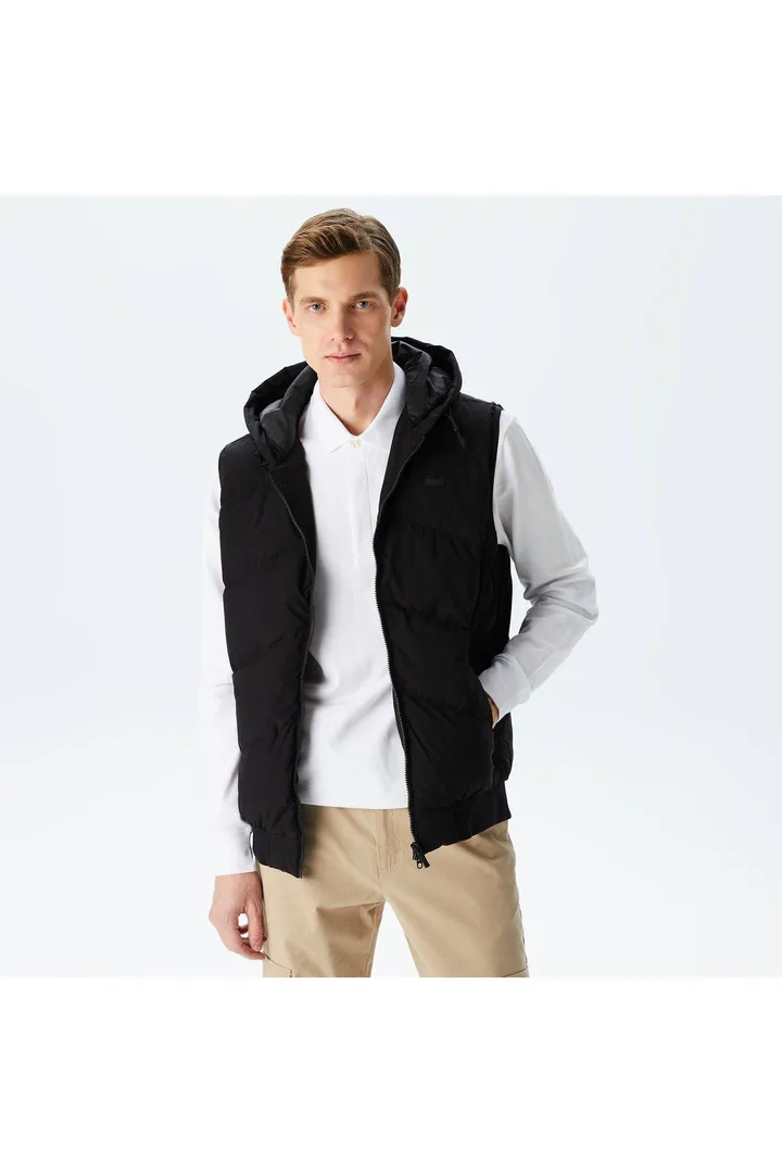 <span class="text-styled__StyledSpan-sc-d280c10c-1 dvOaRP">Lacoste< span>جلیقه مشکی کلاهدار باریک مردانه