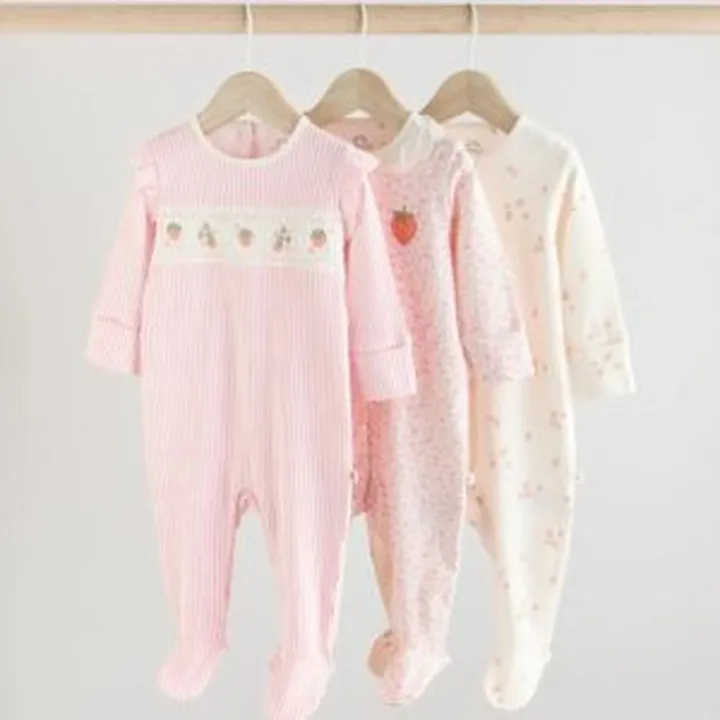 نیوکالکشن سرهمی طرح توت فرنگیNext