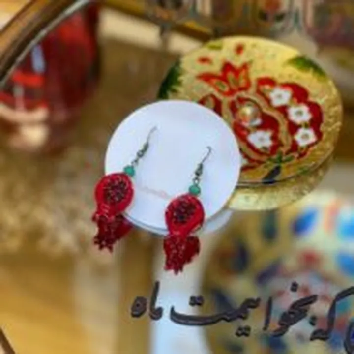 گوشواره انار نصفه