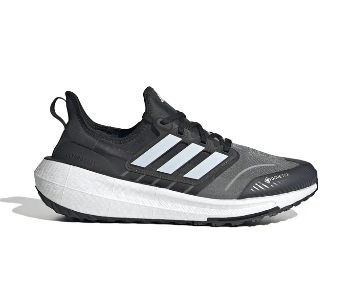 <span class="text-styled__StyledSpan-sc-d280c10c-1 dvOaRP">adidas< span>کفش دویدن Ultraboost Light Gtx