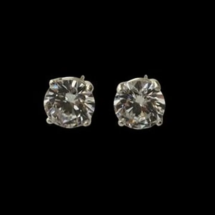 گوشواره نقره زنانه مدل نگین دار کد 002