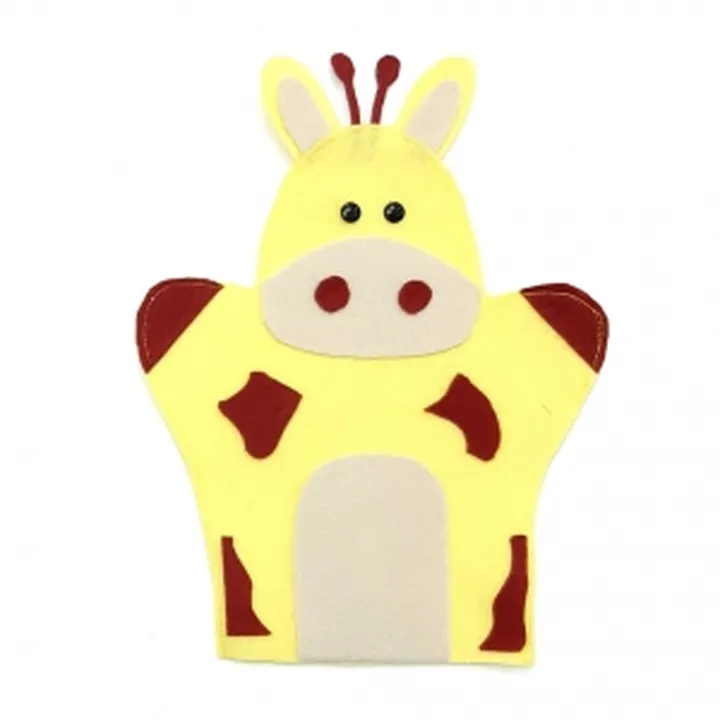 عروسک نمایش زرافه