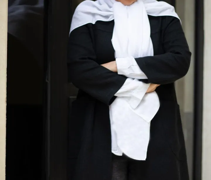 روسری وال سفید