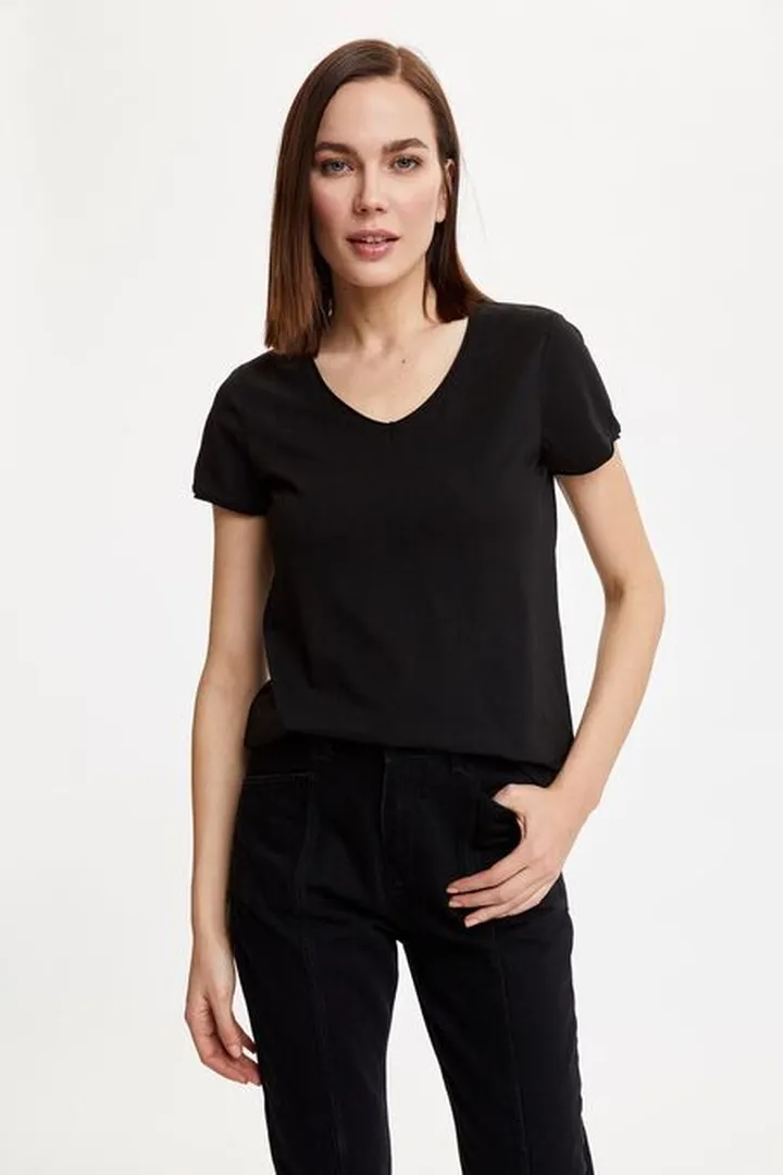 تی شرت آستین کوتاه زنانه دیفکتو