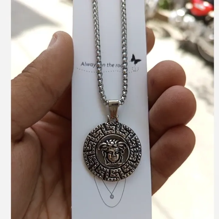 گردنبند ورساچ گرد