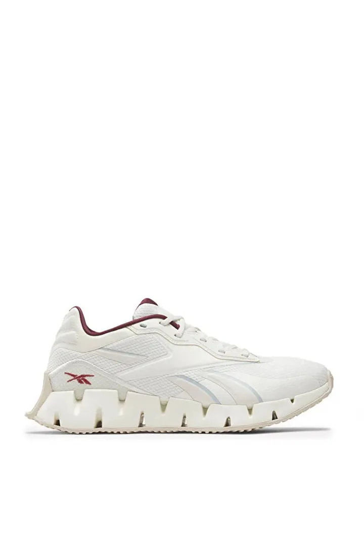 <span class="text-styled__StyledSpan-sc-d280c10c-1 dvOaRP">Reebok< span>کفش دویدن، 38، سفید رنگ