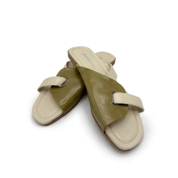 صندل زنانه استرادیواریوس مدل Stradivarius Sandal - SCr16