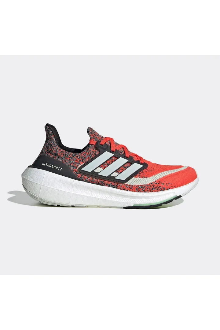 <span class="text-styled__StyledSpan-sc-d280c10c-1 dvOaRP">adidas< span>کفش دویدن مردانه Ultraboost Light