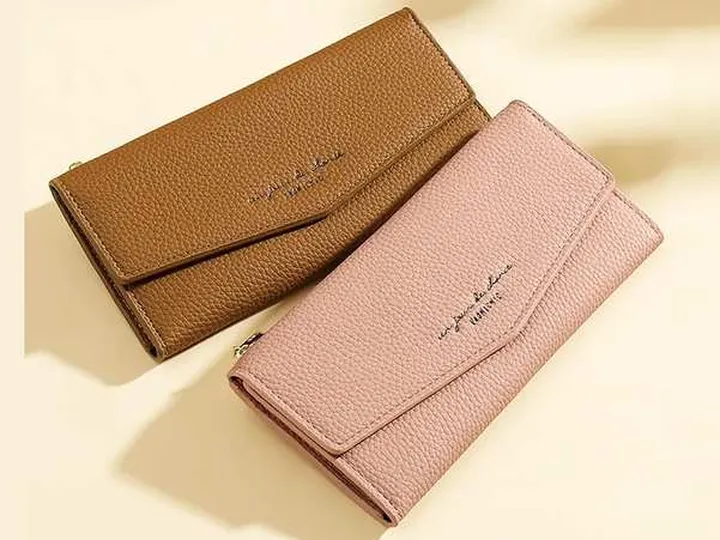 کیف پول زنانه تاشو چرم دارای 11 جاکارتی TAOMICMIC Y8213  Folding Long women Wallet