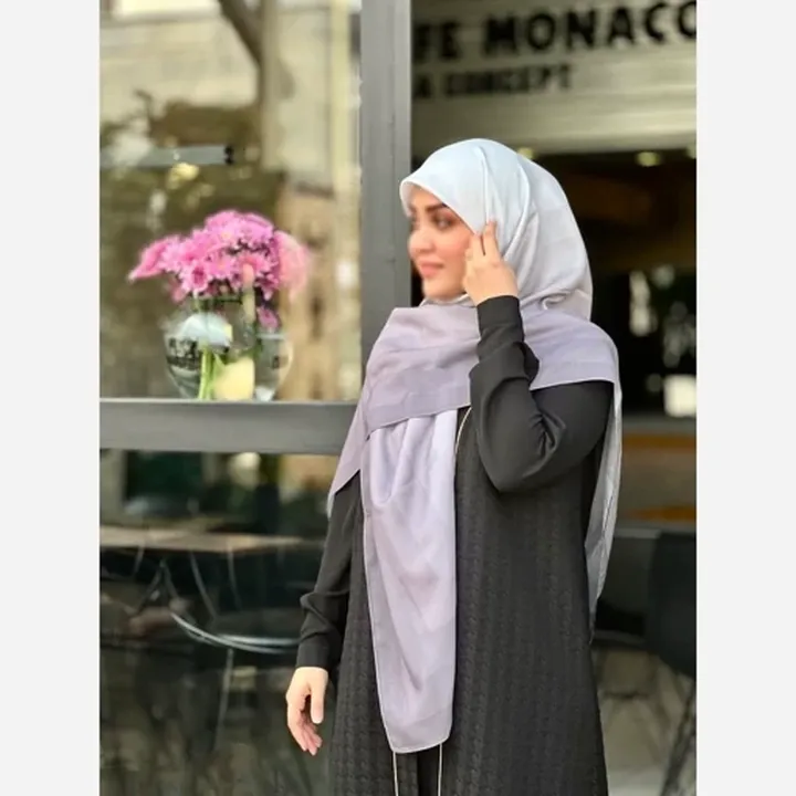 روسری نخی طرح طیفی پله ای رنگ طوسی (کد11)