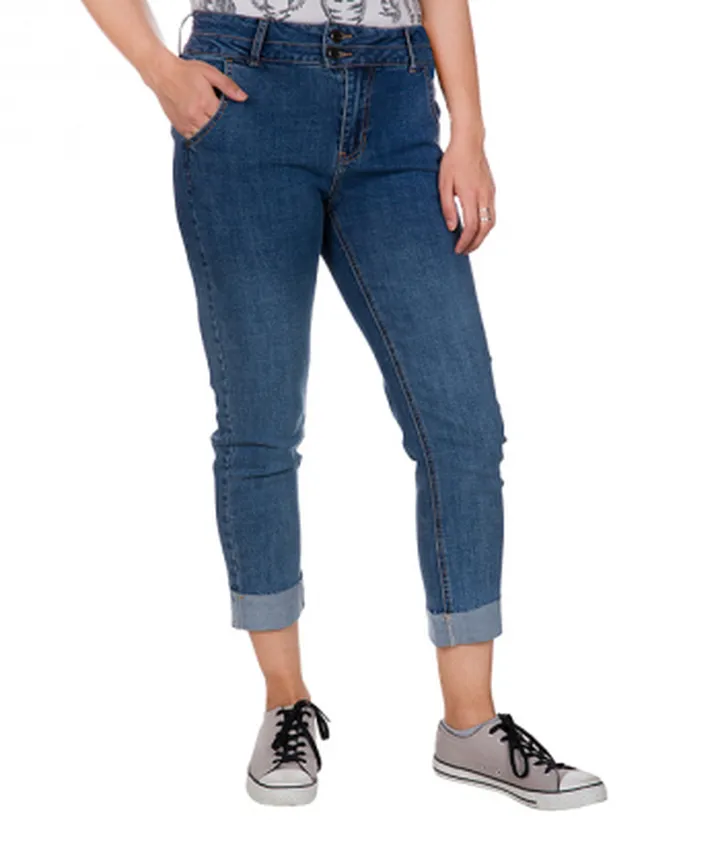 شلوار جین کوتاه زنانه جین وست Jeanswest