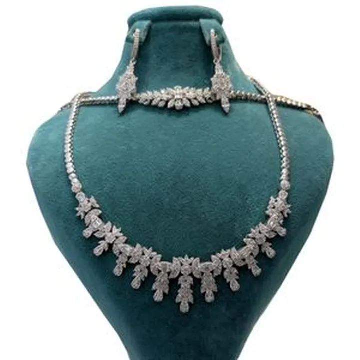 نیم ست نقره زنانه مدل رویال باگت اتریشی روکش طلا 00-13