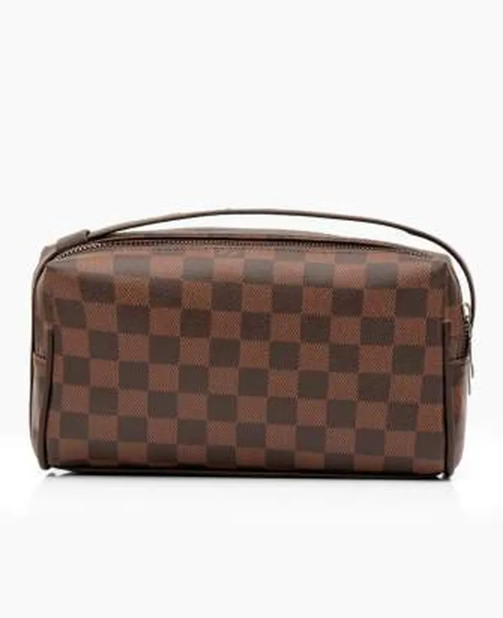 کیف آرایشی و بهداشتی Louis Vuitton