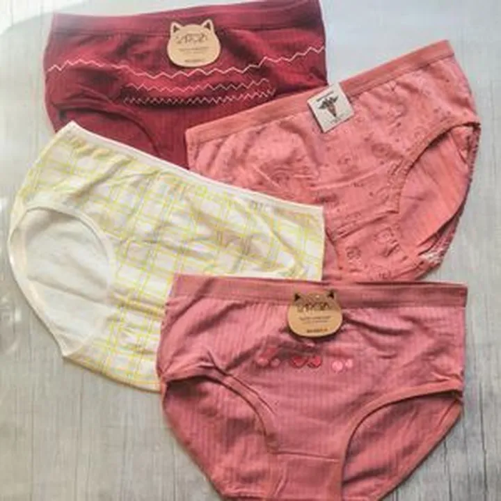 شورت عروسکی بسته 4 عددی میکس