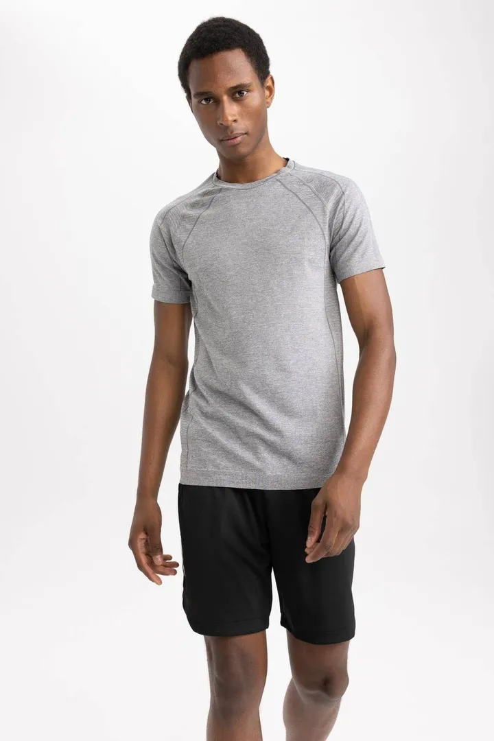 <span class="text-styled__StyledSpan-sc-d280c10c-1 dvOaRP">Defacto< span>تیشرت Fit Slim Fit Crew یقه تیشرت