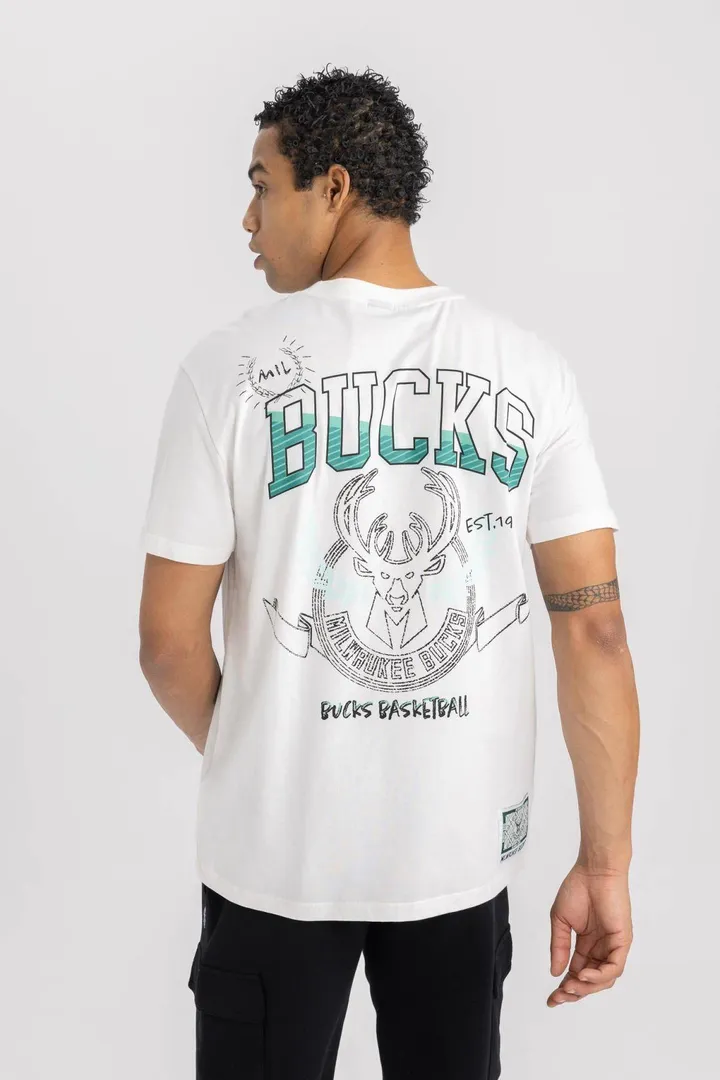 <span class="text-styled__StyledSpan-sc-d280c10c-1 dvOaRP">Defacto< span>تیشرت DeFactoFit NBA Milwaukee Bucks Standard Fit Crew Neck T-shirt