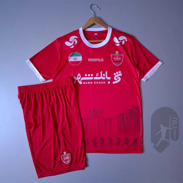 لباس اول پرسپولیس ( فصل 1404 405) به همراه شورت ورزشی