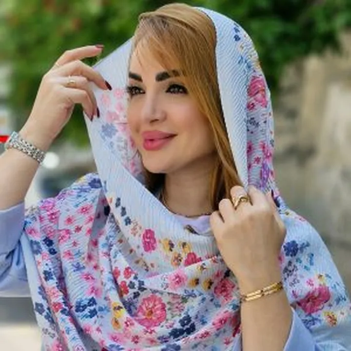 شال پلیسه گل رنگی ۳۴۷۰۰۱۱۵