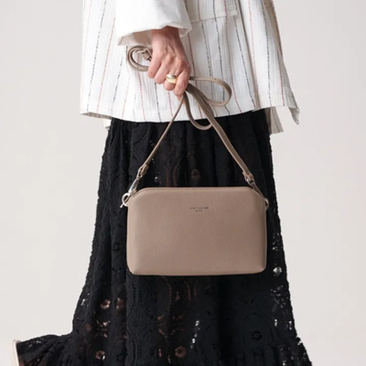 کیف دوشی مدل David Jones CM6905A