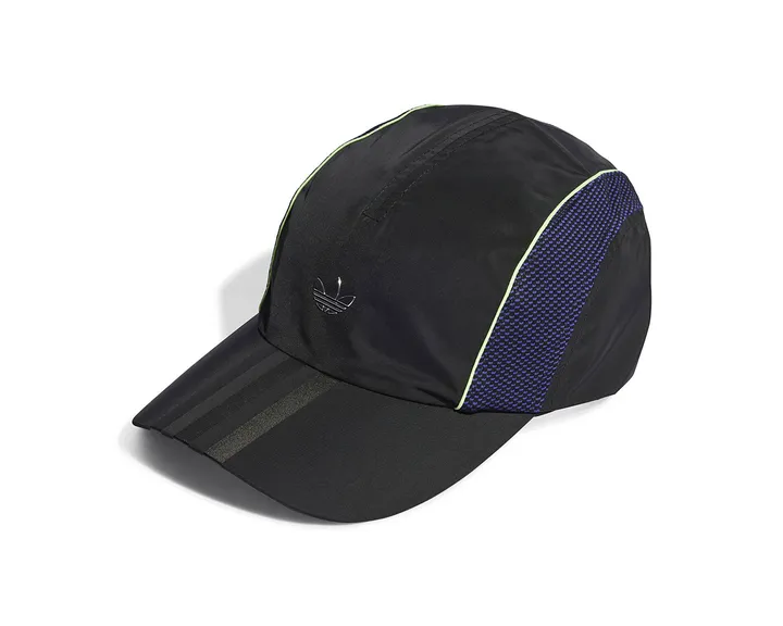 <span class="text-styled__StyledSpan-sc-d280c10c-1 dvOaRP">Adidas< span>کلاه Cap