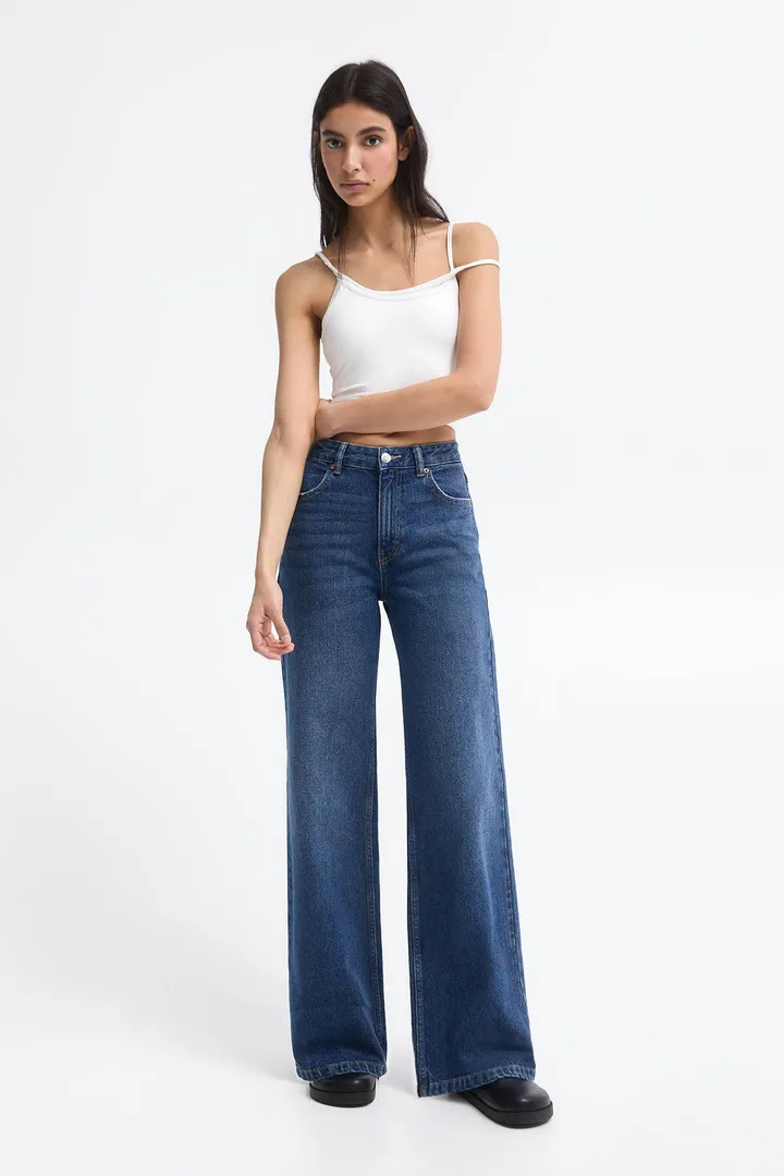 <span class="text-styled__StyledSpan-sc-d280c10c-1 dvOaRP">Pull & Bear< span>شلوار جین گشاد با کمر بلند