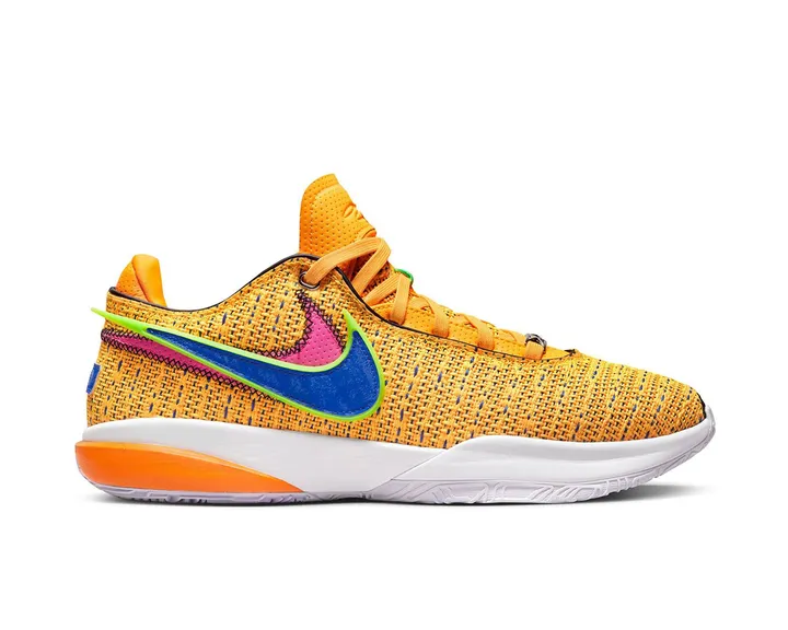 <span class="text-styled__StyledSpan-sc-d280c10c-1 dvOaRP">Nike< span>کفش های بسکتبال Lebron Xx