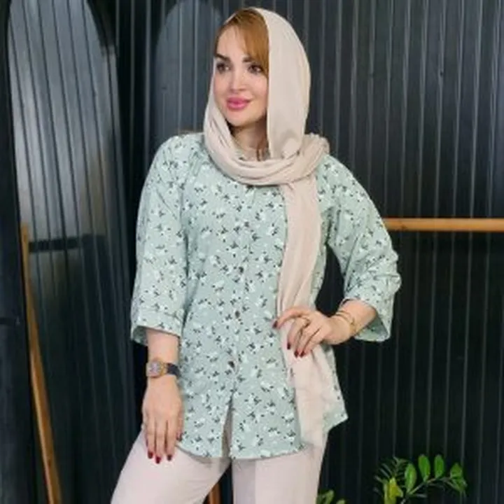 شومیز پفکی گلدار ۳۶۶۰۰۴۸۰ ۱
