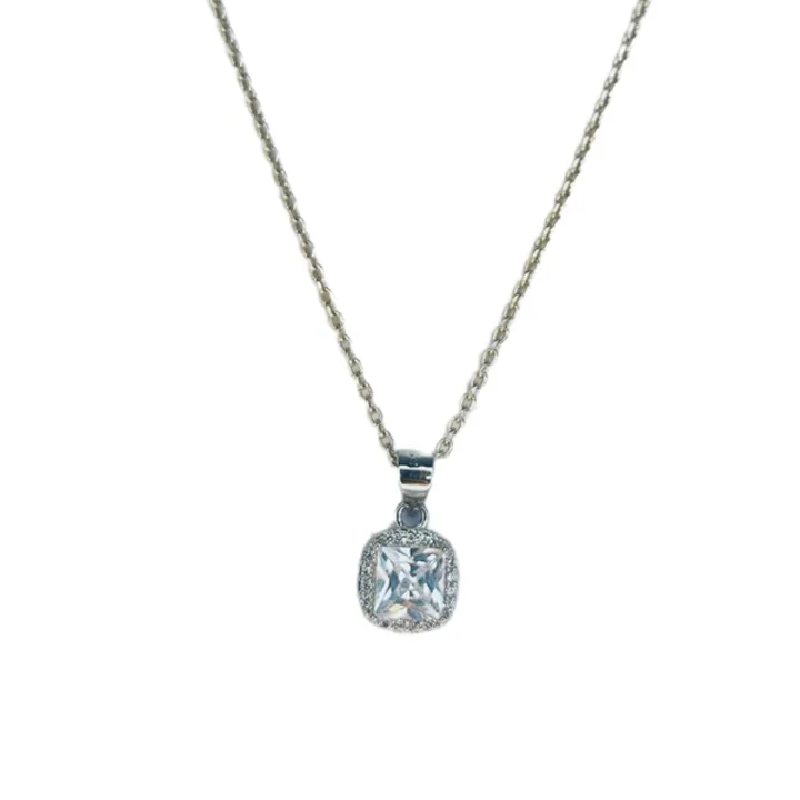 مدال تراش مربع با زنجیر نقره