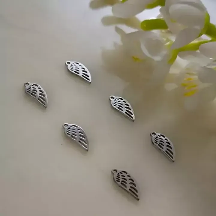 پلاک استیل آویز ساعتی طرح بال11(فروش محصول بصورت دونه ای میباشد)