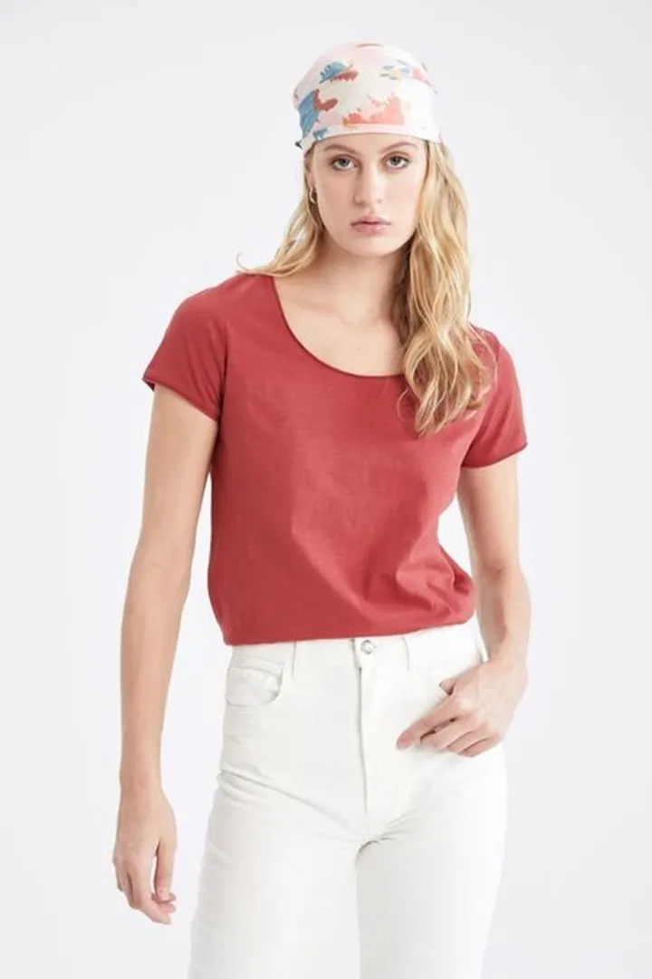 تی شرت آستین کوتاه زنانه دیفکتو