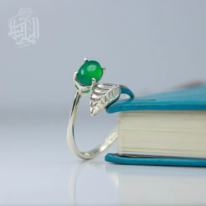 انگشتر نقره زنانه عقیق سبز کد 605